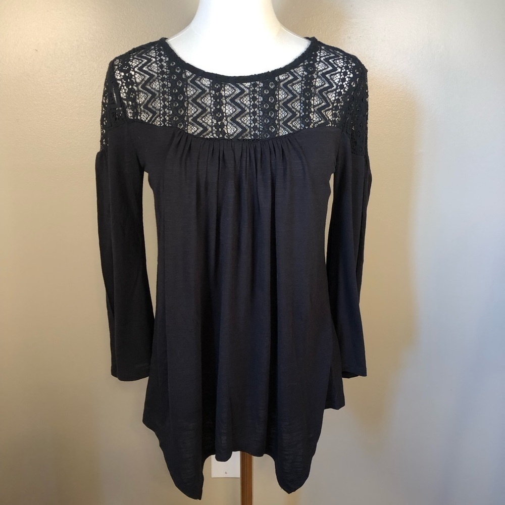 NWT Cupio Black Long Sleeve Lace Detail Top Size XS